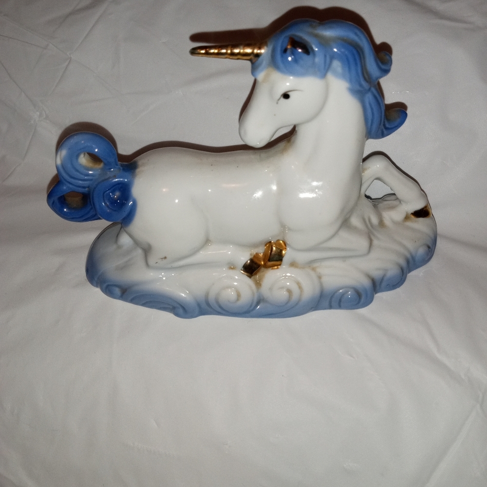Vintage Blue and White Unicorn Figurine FEI Inc.